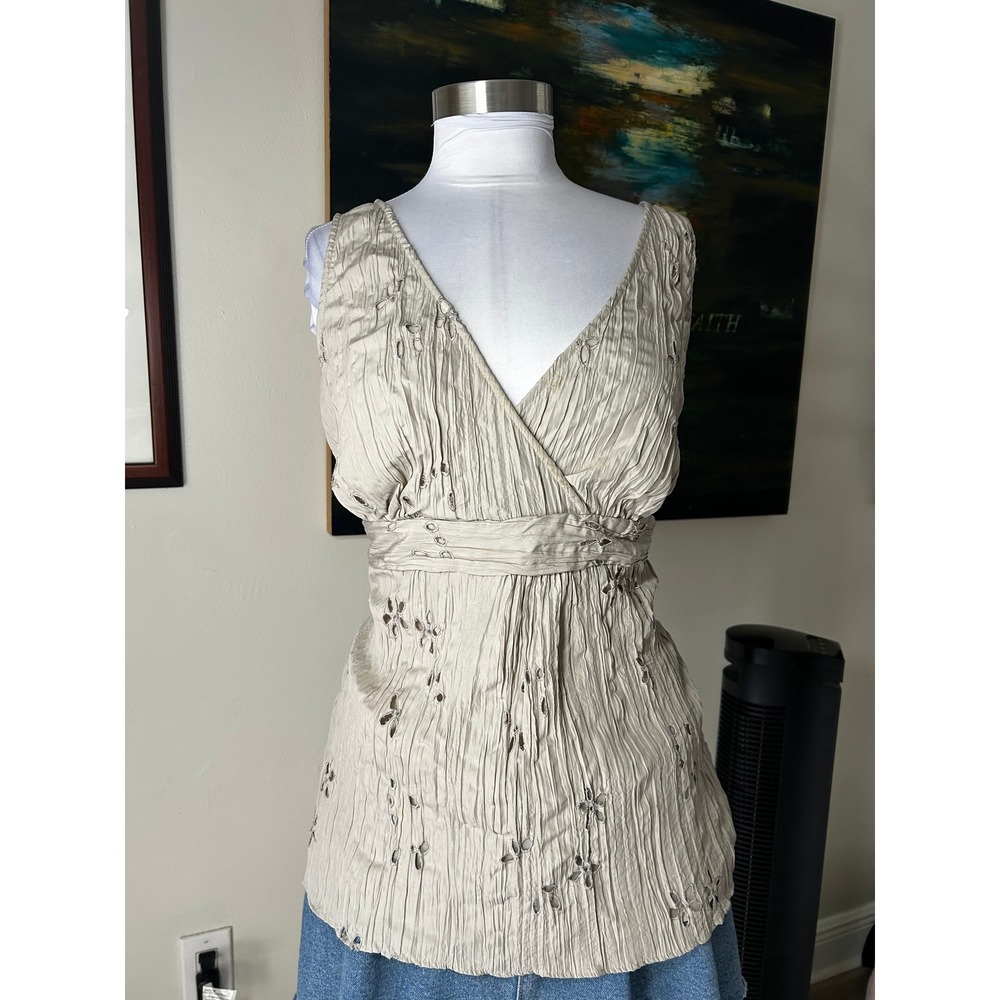 Nine & Co Tank Top 14 Beige Crinkle Eyelet Floral Empire Waist Sleeveless Blouse